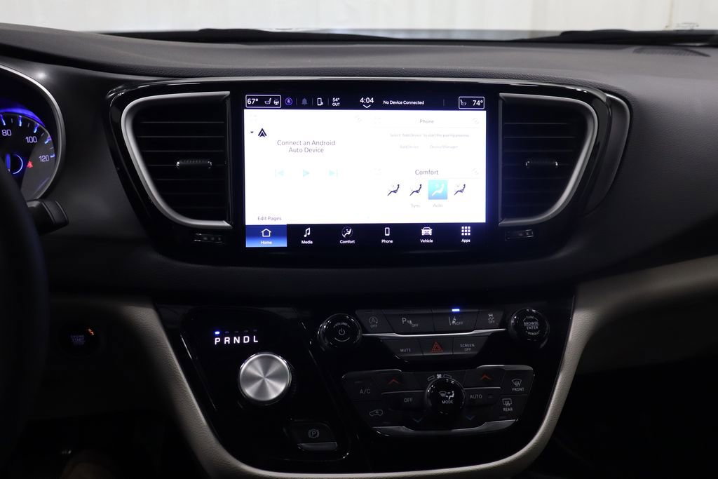 Used 2024 Chrysler Pacifica Touring-L image 21