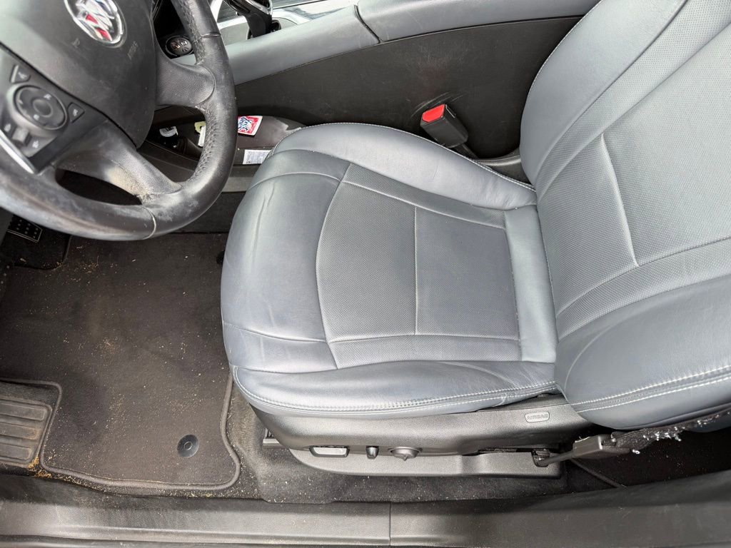 Used 2020 Buick Enclave Essence FWD image 26