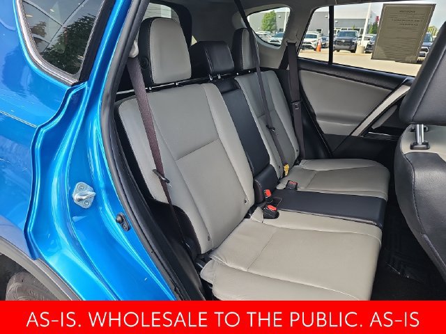 Used 2018 Toyota RAV4 Limited FWD image 34