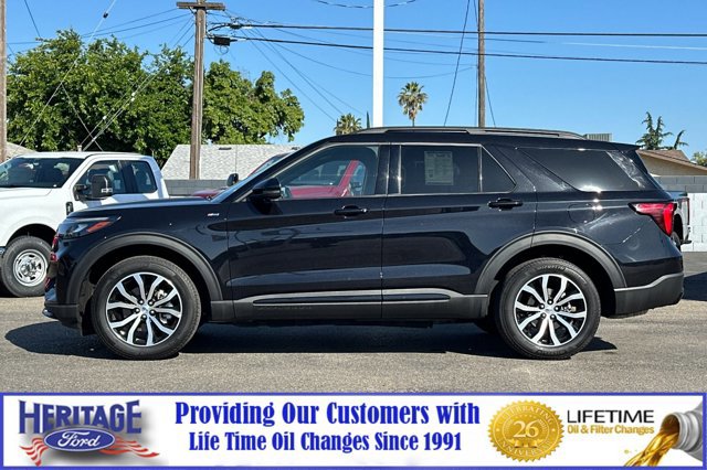 Used 2025 Ford Explorer ST-Line AWD/4WD image 7
