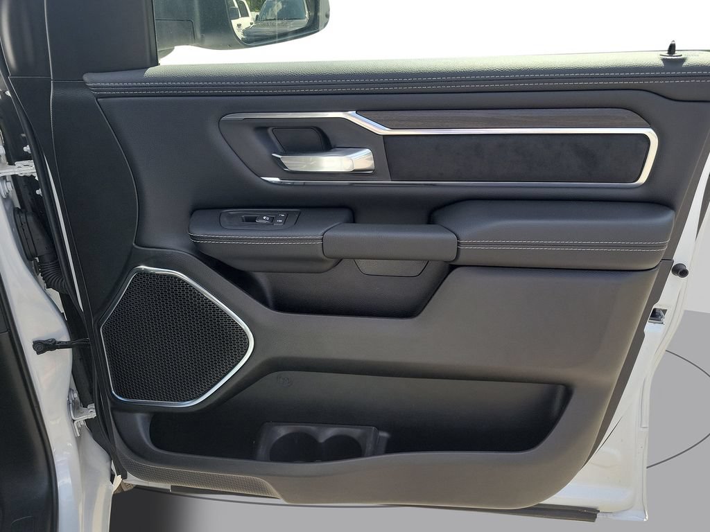 New 2026 RAM 1500 Laramie w/ Night Edition AWD/4WD image 39