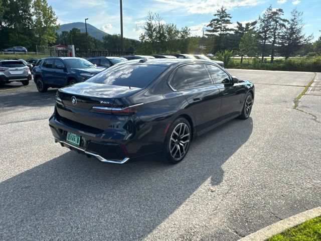 Used 2025 BMW 740i xDrive AWD/4WD image 33