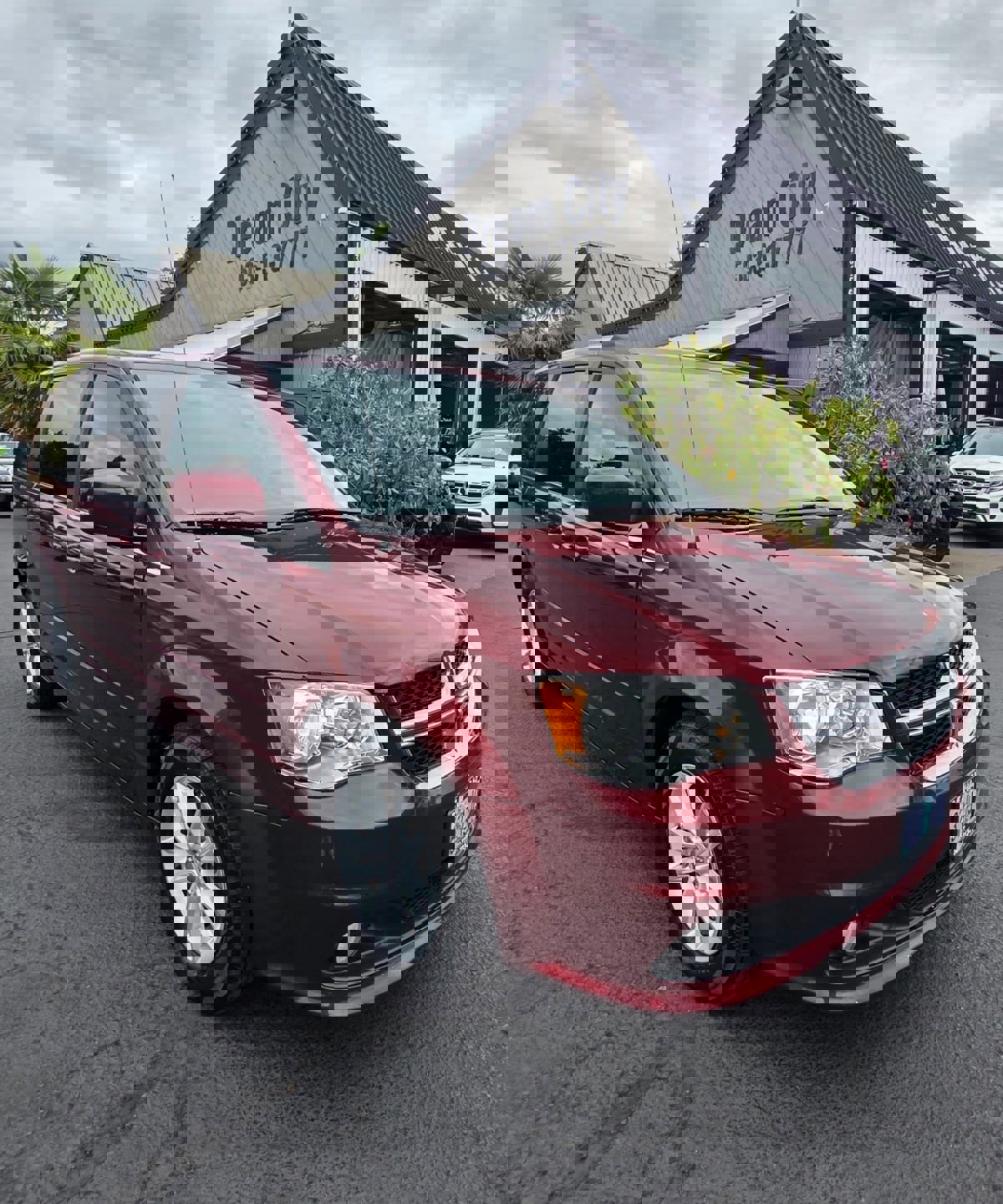 Used 2017 Dodge Grand Caravan SXT