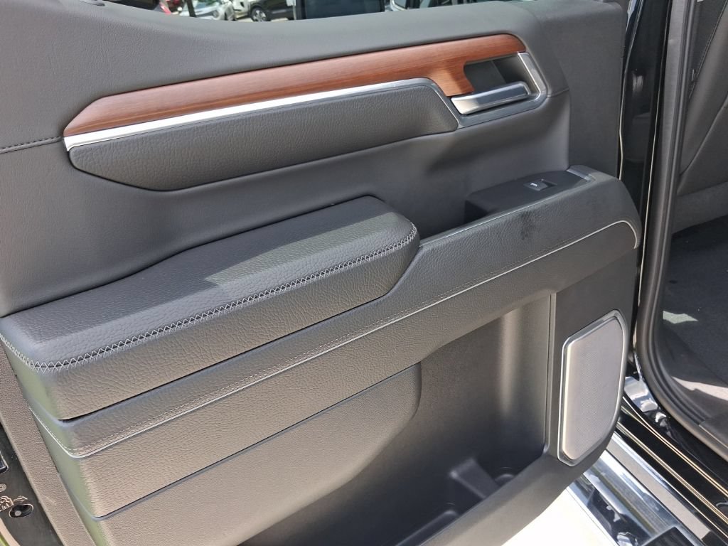 Used 2023 GMC Sierra 1500 Denali w/ Technology Package RWD image 10