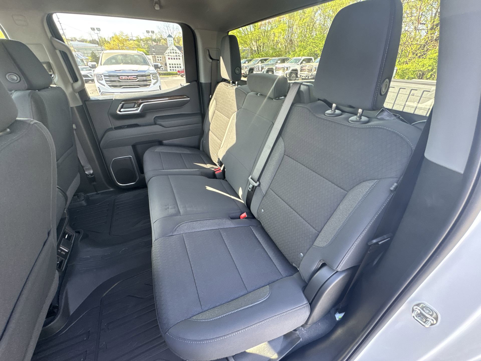 New 2026 GMC Sierra 1500 SLE AWD/4WD image 24