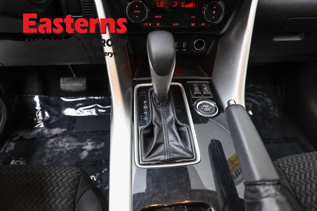 Used 2024 Mitsubishi Eclipse Cross AWD image 13