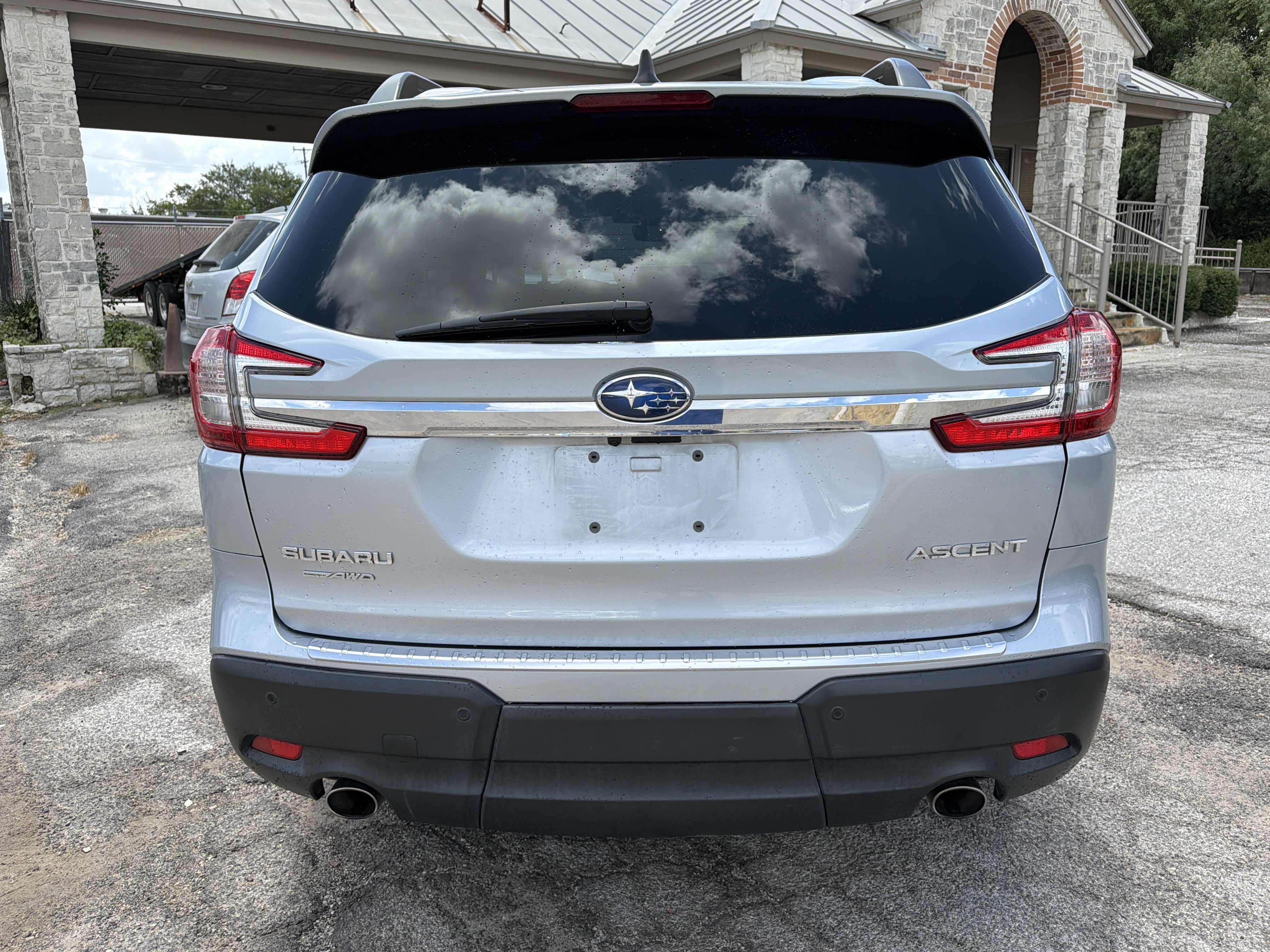 Certified 2023 Subaru Ascent Premium w/ Convenience Package AWD/4WD image 4