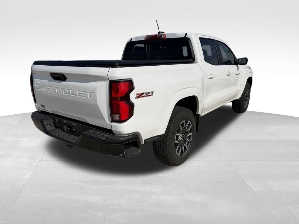 Used 2024 Chevrolet Colorado Z71 w/ Z71 Convenience Package 2 AWD/4WD image 8