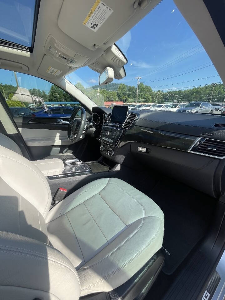 Used 2017 Mercedes-Benz GLE 43 AMG 4MATIC image 16