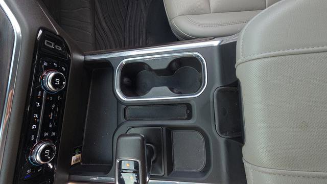 Used 2023 GMC Sierra 1500 SLT image 40