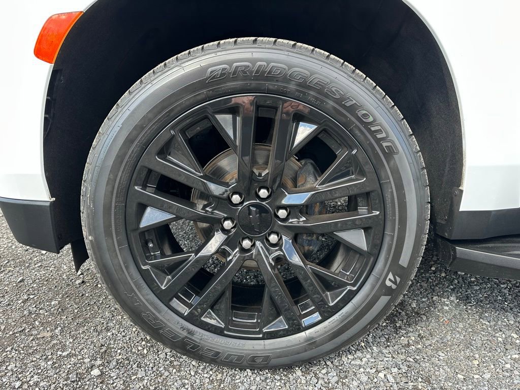 Used 2022 Chevrolet Tahoe LT w/ Luxury Package image 14