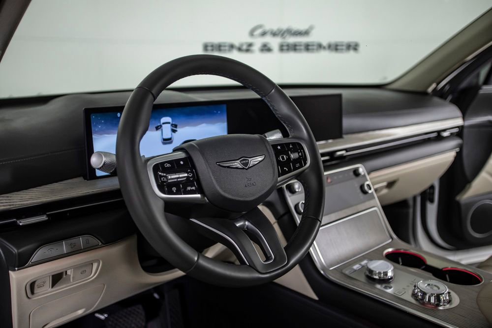 Used 2025 Genesis GV80 2.5T Prestige image 25