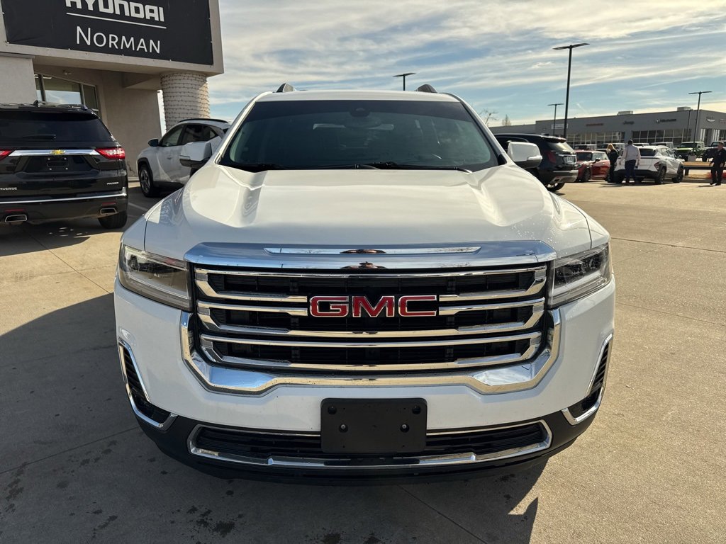 Used 2023 GMC Acadia SLT image 2