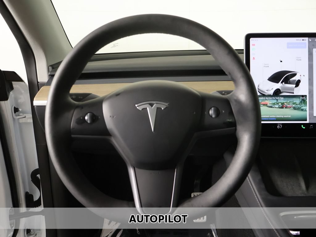 Used 2024 Tesla Model Y Performance AWD/4WD image 3