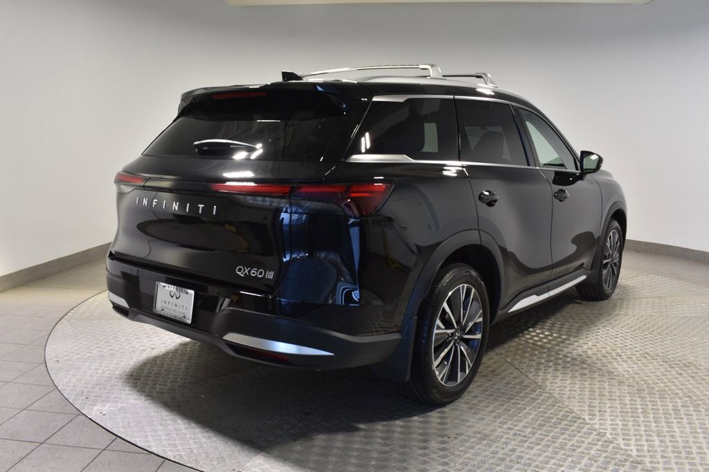Certified 2026 INFINITI QX60 Luxe w/ Family Package image 4