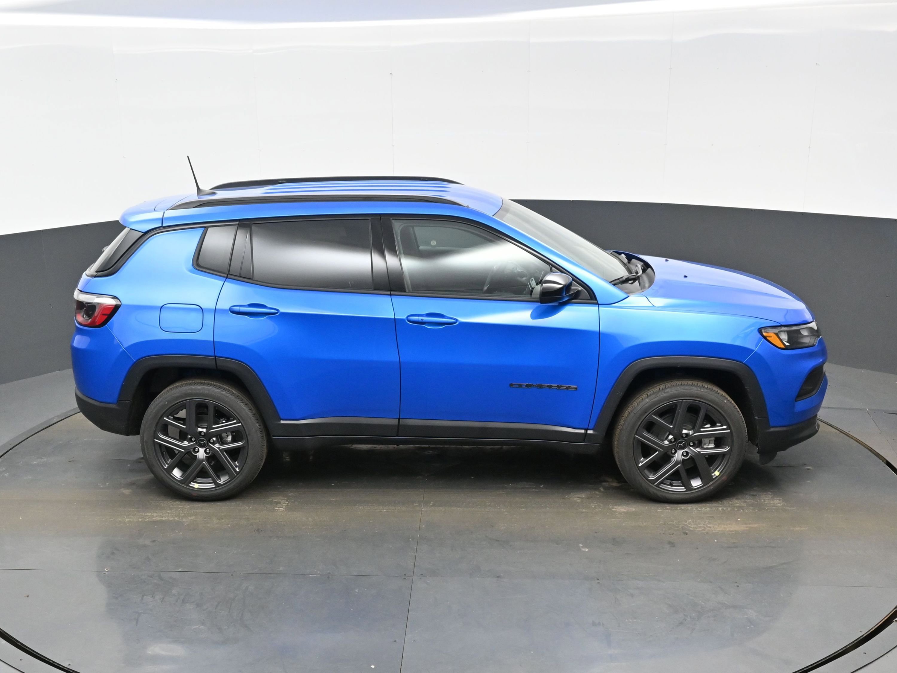 New 2026 Jeep Compass Latitude image 23