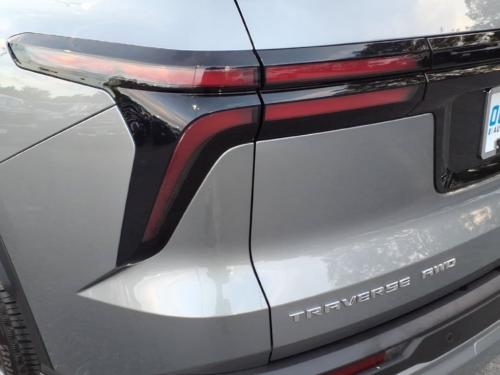 Certified 2024 Chevrolet Traverse LT AWD/4WD image 7