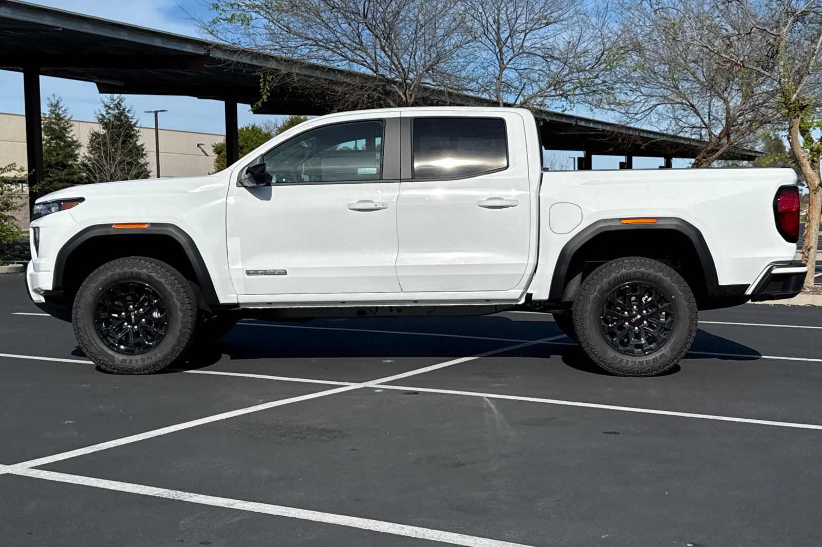 New 2026 GMC Canyon Elevation w/ Convenience Package RWD image 8