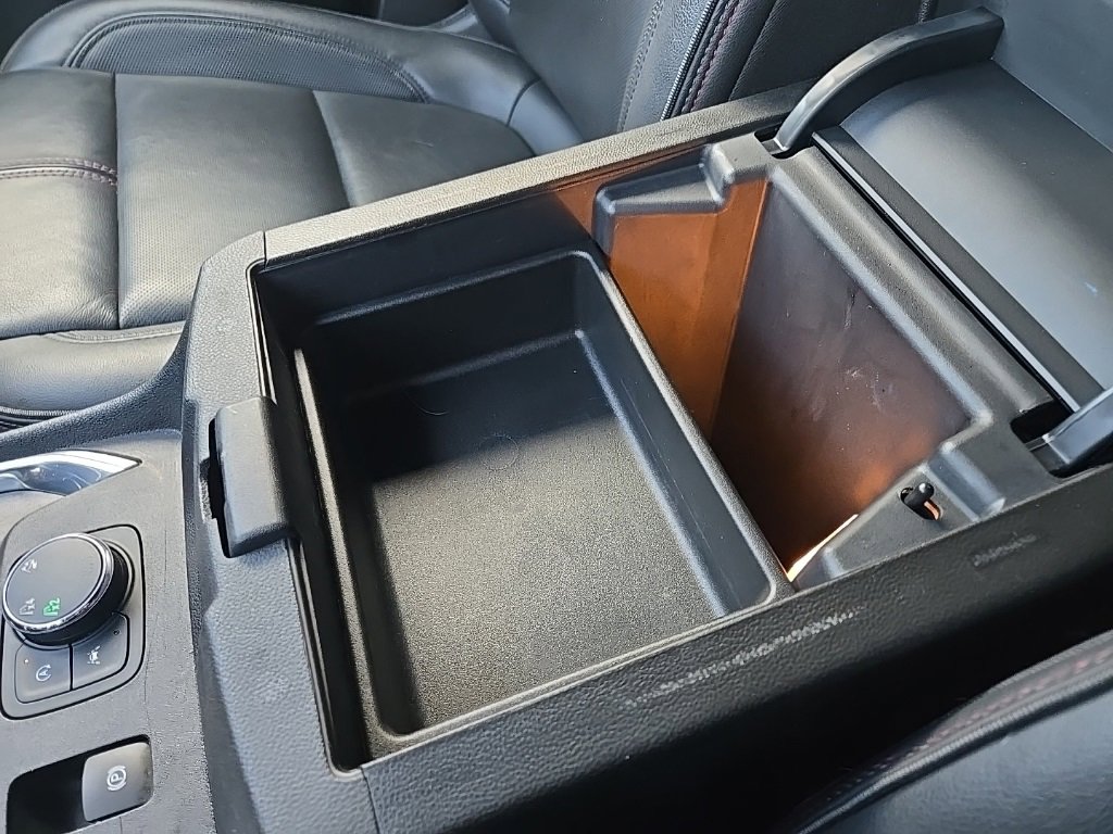 Used 2022 Chevrolet Traverse RS image 63