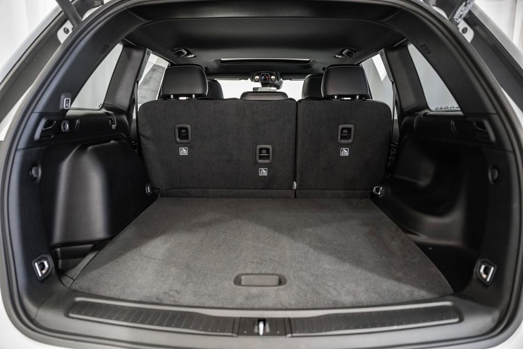 New 2025 Jeep Grand Cherokee Altitude image 9