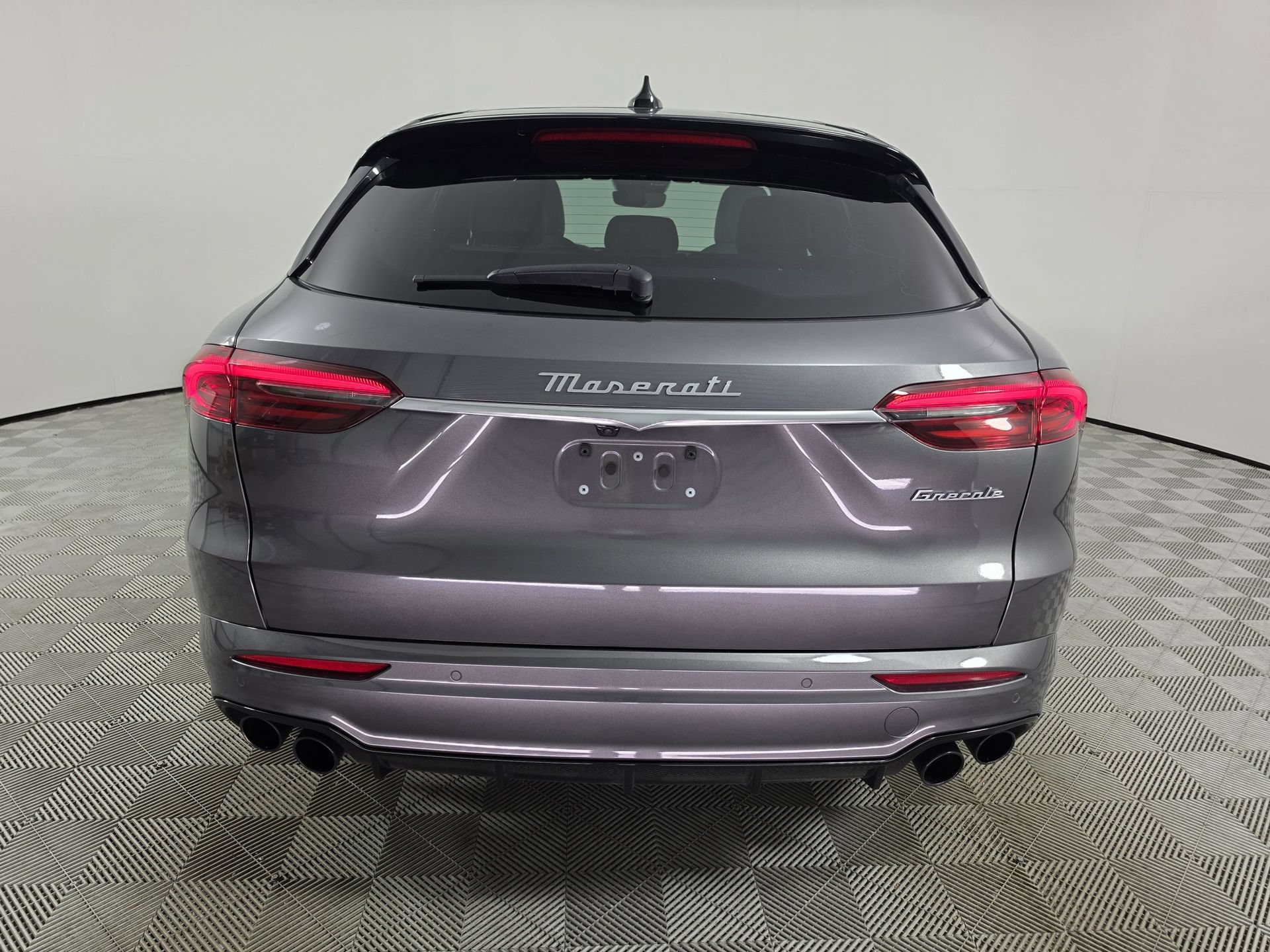 Used 2023 Maserati Grecale Modena AWD/4WD image 38