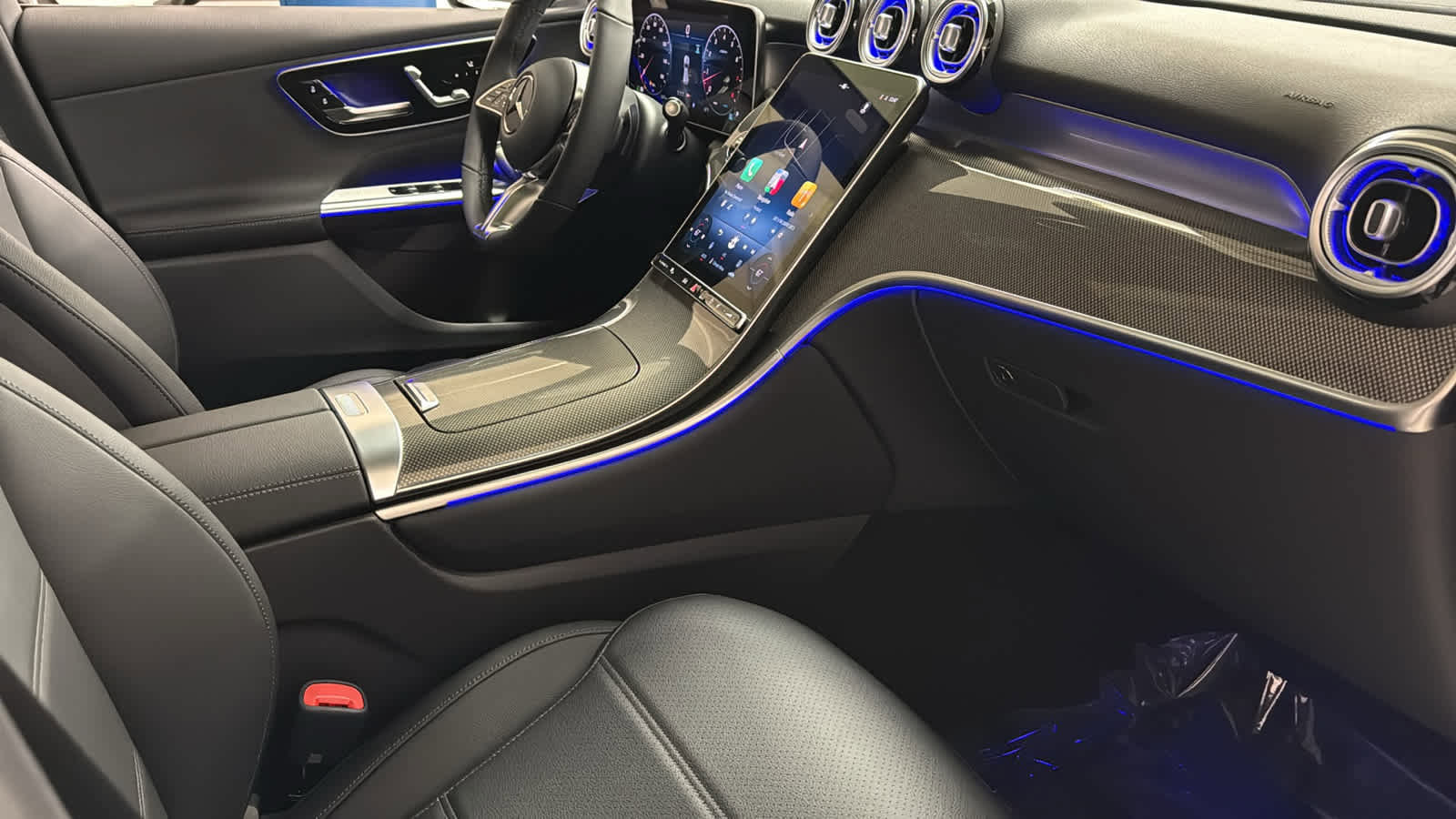 New 2026 Mercedes-Benz GLC 300 4MATIC image 35