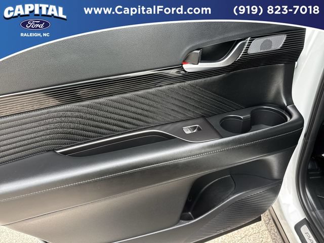 Used 2025 Hyundai Palisade Calligraphy AWD/4WD image 17