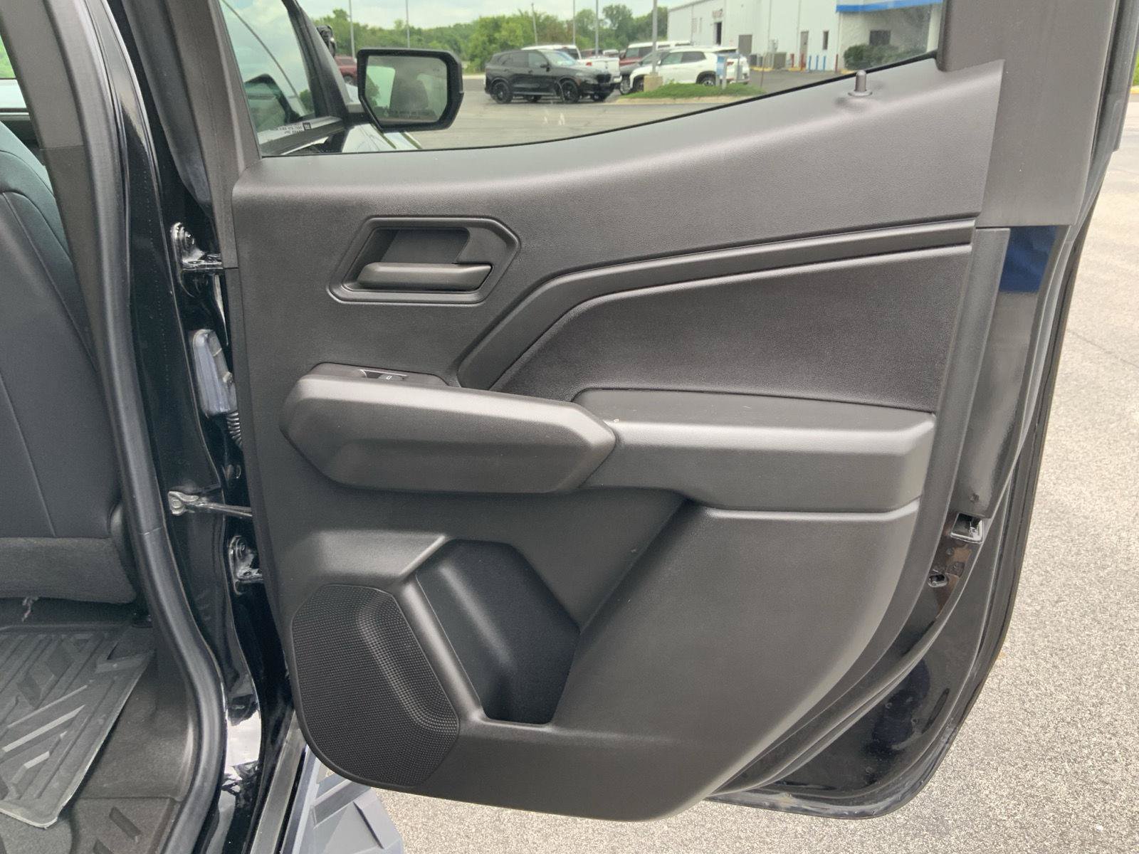 Used 2024 Chevrolet Colorado Trail Boss w/ LPO, Skid Plate Package AWD/4WD image 53