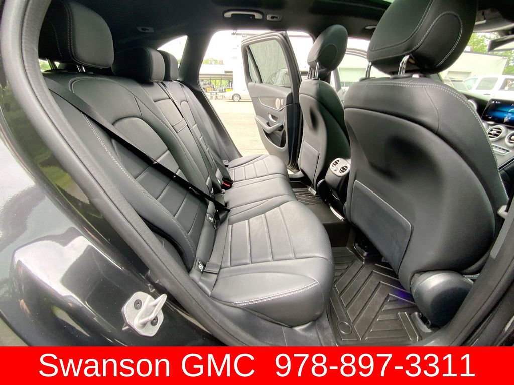 Used 2021 Mercedes-Benz GLC 300 4MATIC w/ AMG Line image 28