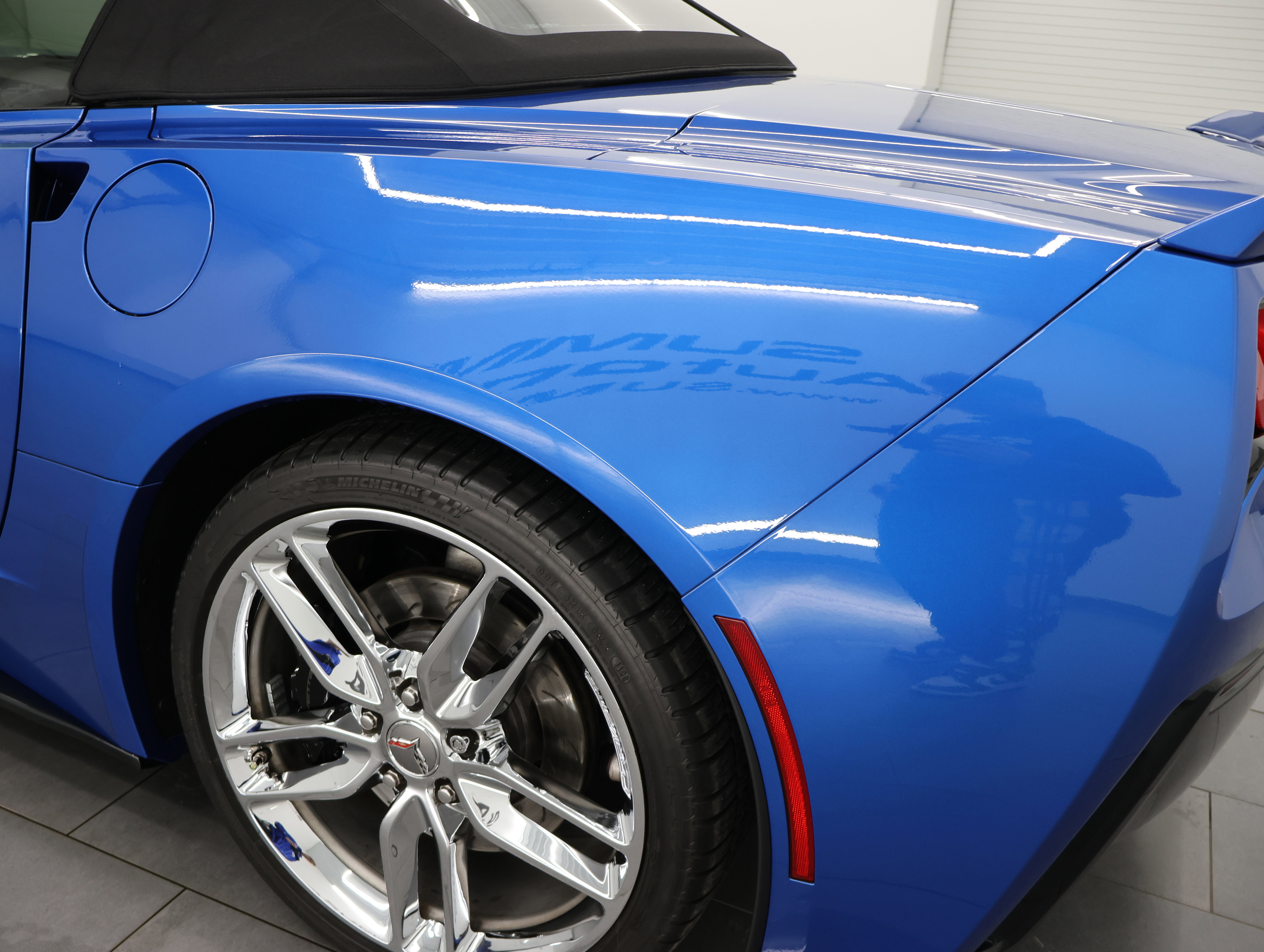 Used 2014 Chevrolet Corvette Stingray Convertible w/ 2LT Preferred Equipment Group RWD image 25
