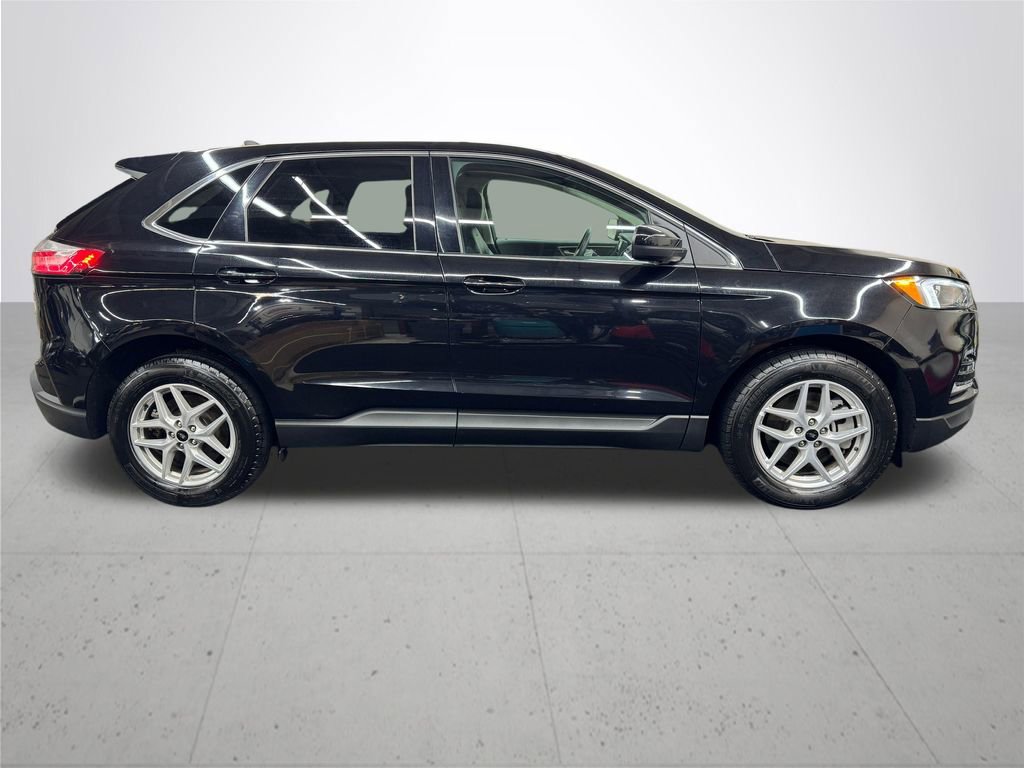Used 2024 Ford Edge SEL image 8