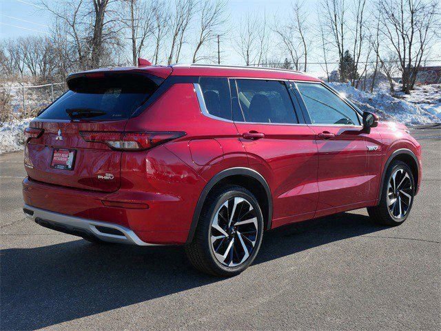 Used 2025 Mitsubishi Outlander SEL image 7