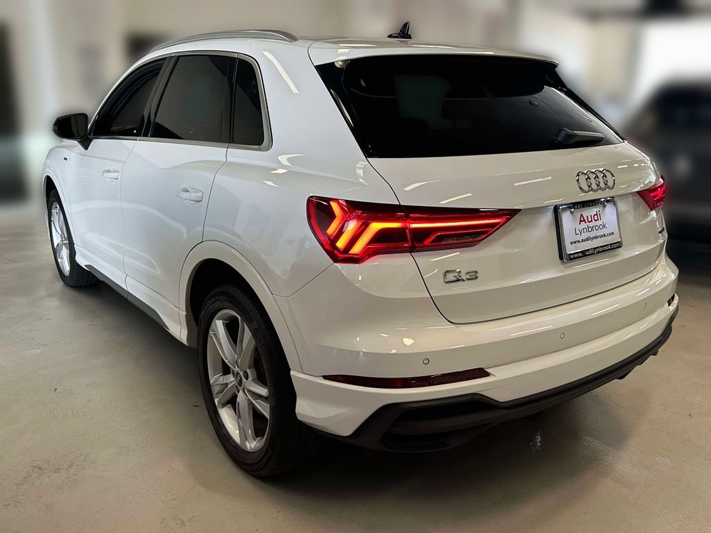 Used 2023 Audi Q3 2.0T Premium w/ Convenience Package AWD/4WD image 6