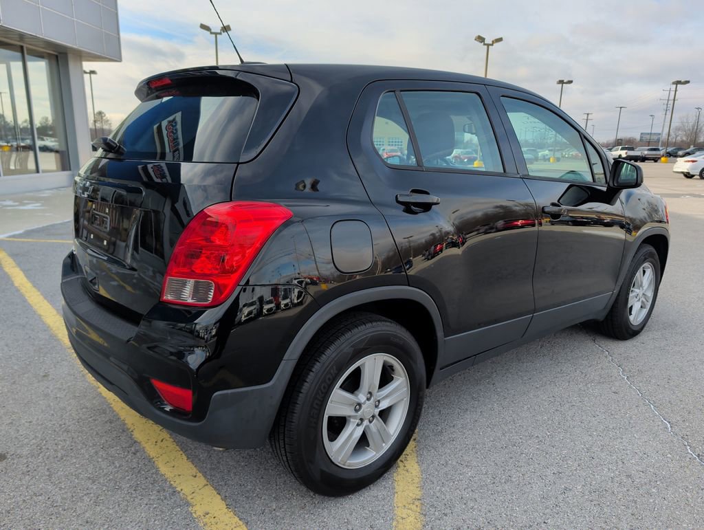 Used 2020 Chevrolet Trax LS image 7