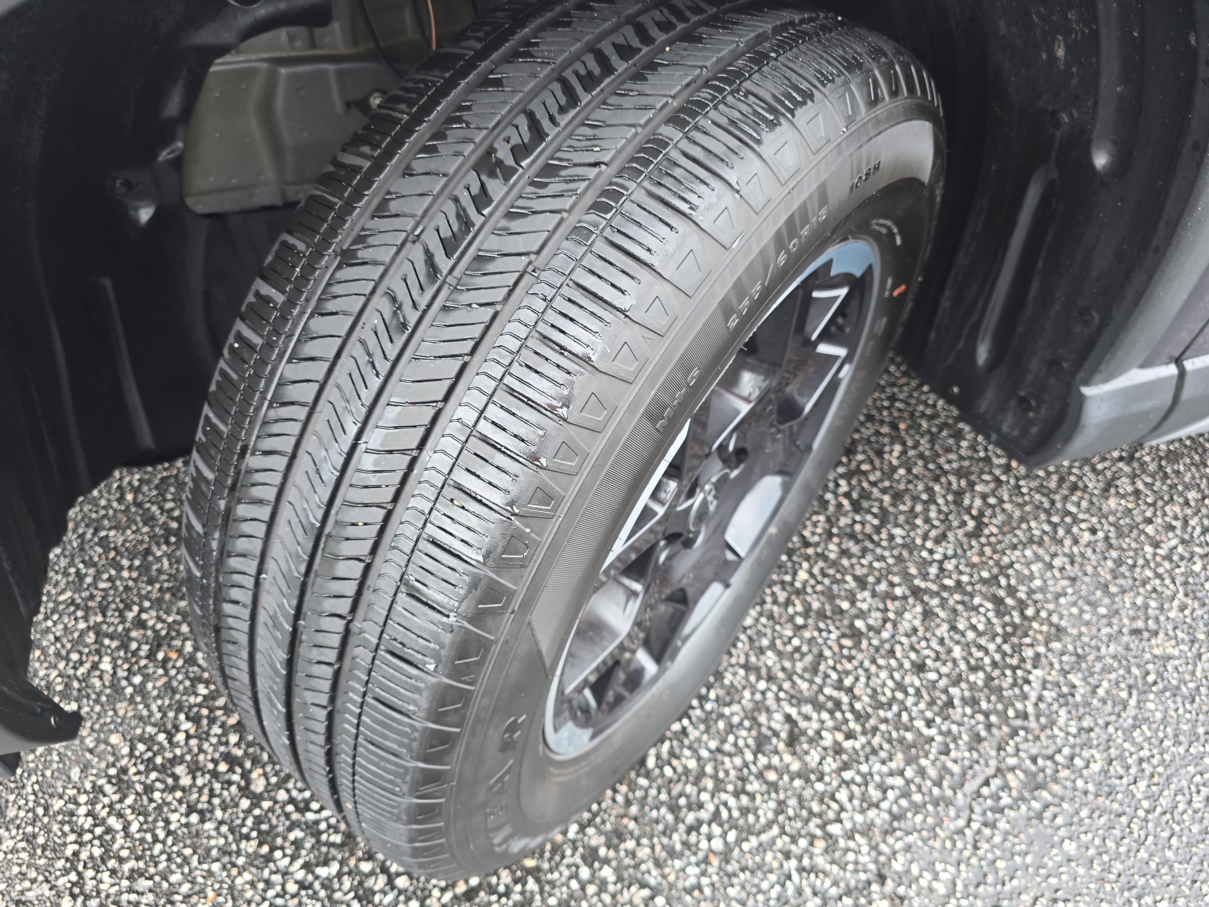Used 2025 Honda Pilot EX-L image 33