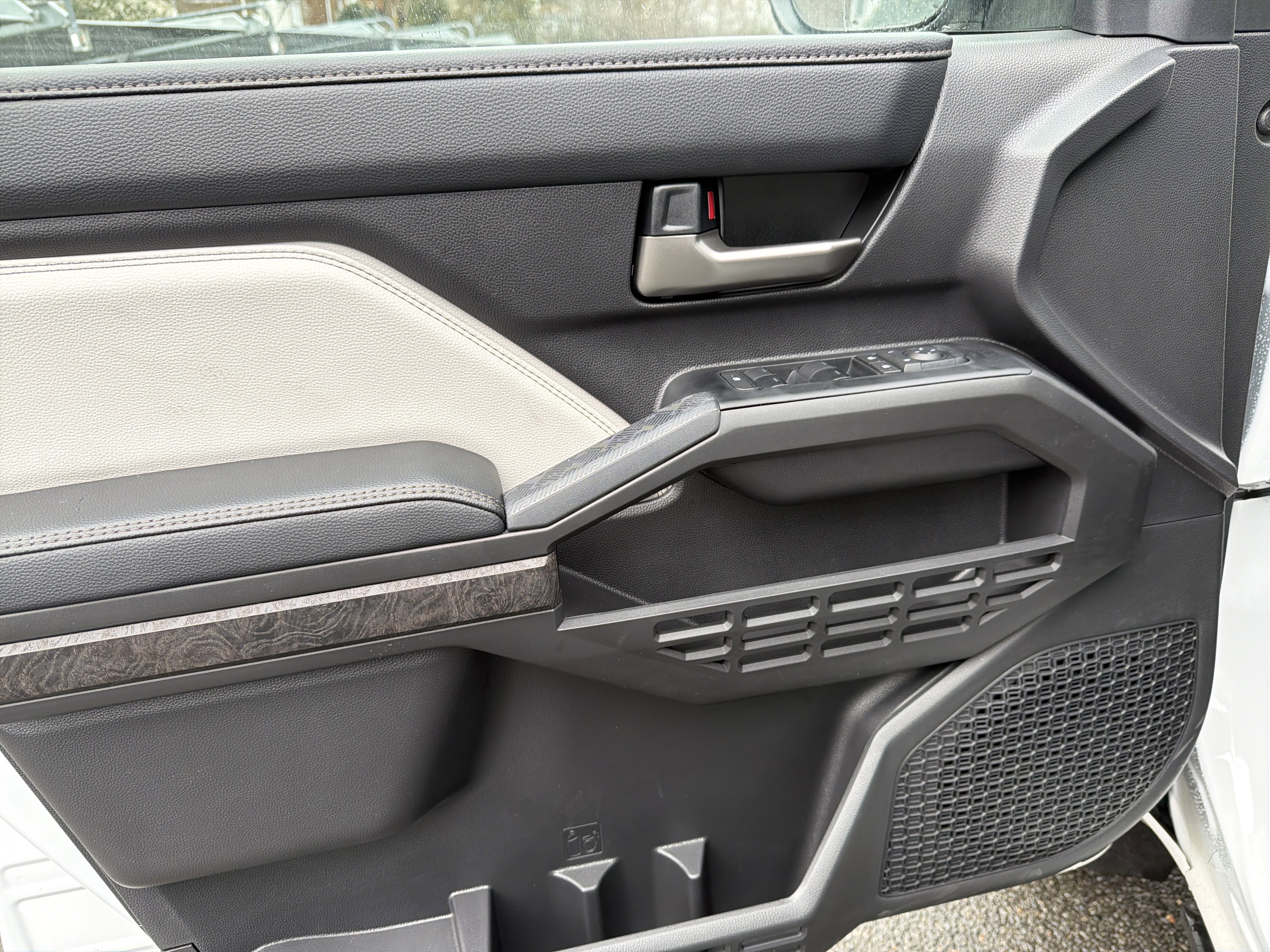 New 2026 Toyota Tacoma Limited image 9