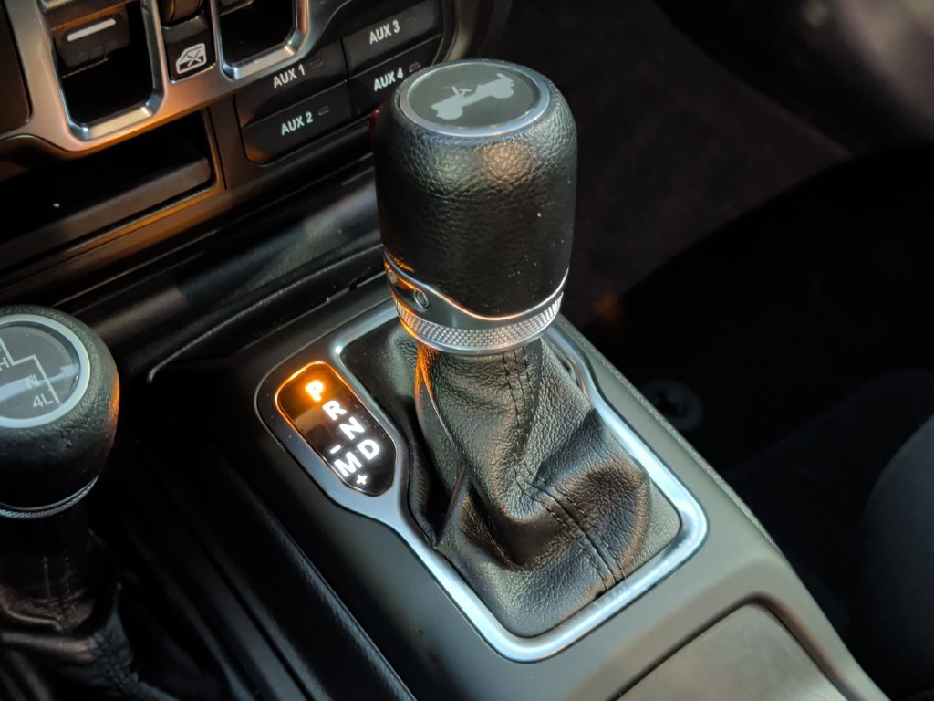 Used 2021 Jeep Wrangler Unlimited Sport AWD/4WD image 24