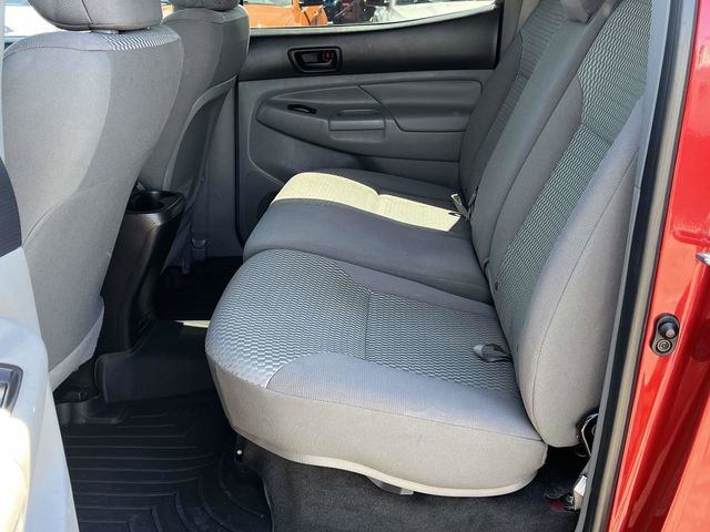 Used 2015 Toyota Tacoma PreRunner w/ Convenience Package RWD image 15