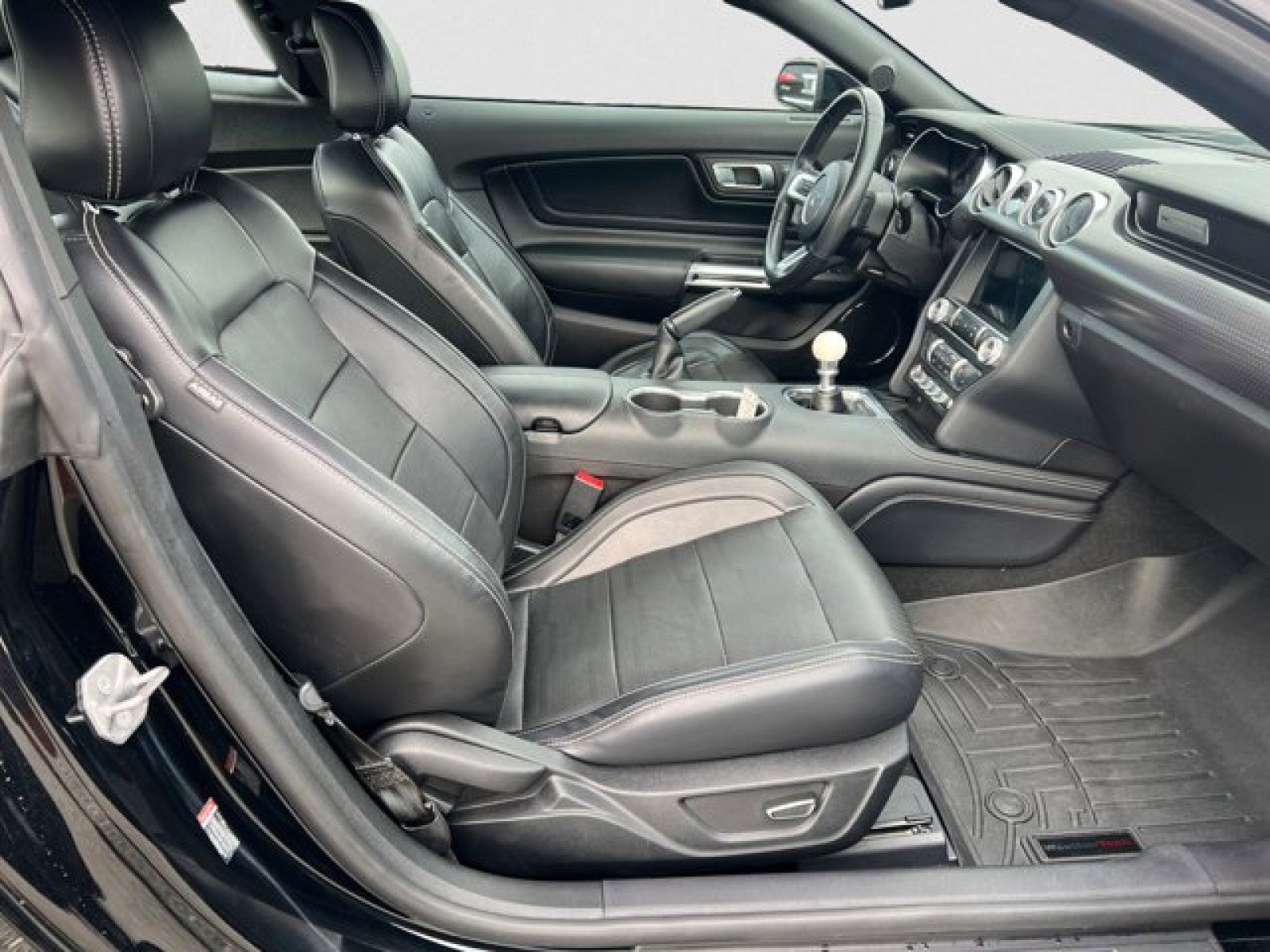 Used 2019 Ford Mustang GT Premium w/ Performance Package - Level 2 image 18