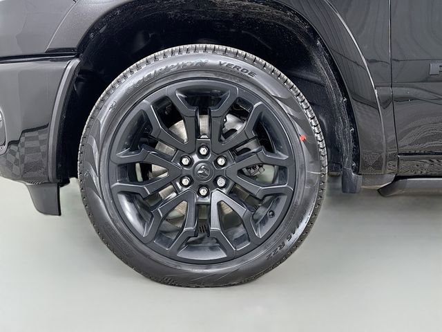 New 2025 RAM 1500 Limited image 32