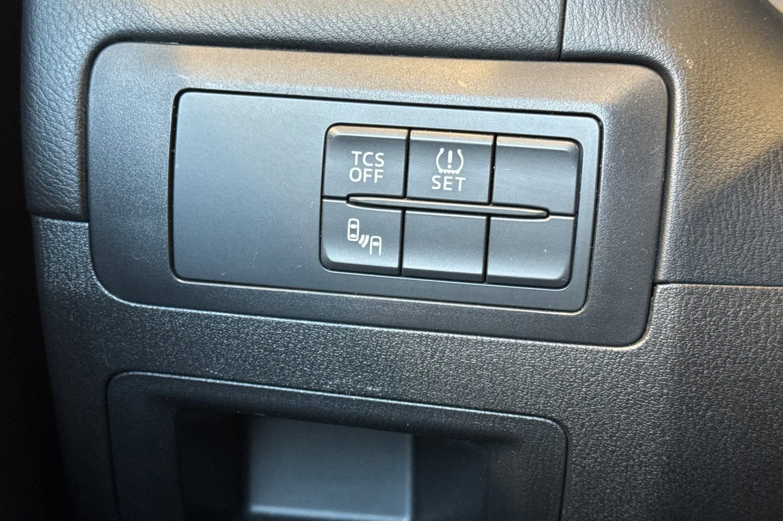 Used 2016 MAZDA CX-5 Touring image 32