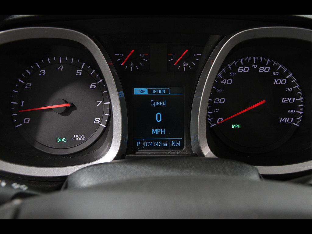 Used 2017 Chevrolet Equinox Premier w/ Enhanced Convenience Package AWD/4WD image 8