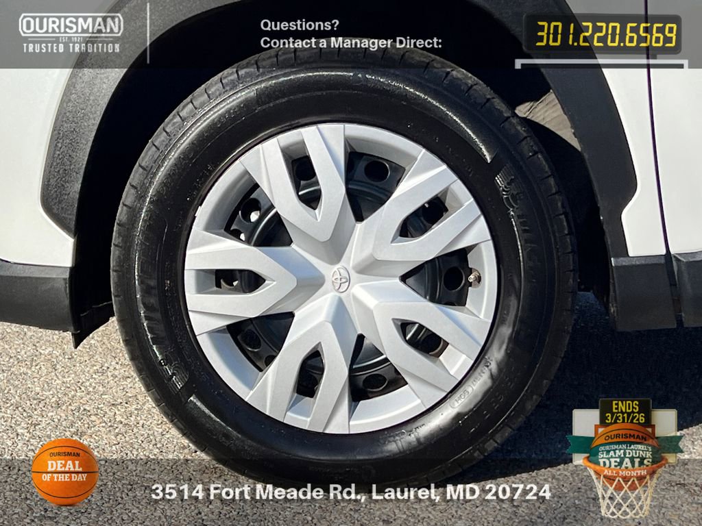 Used 2024 Toyota Corolla Cross L image 5