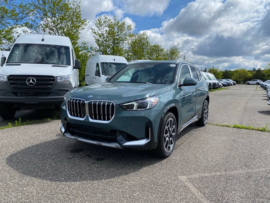 New 2026 BMW X1 xDrive28i w/ Convenience Package AWD/4WD image 1