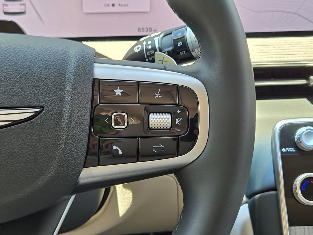 Used 2025 Genesis GV80 3.5T Advanced AWD/4WD image 37