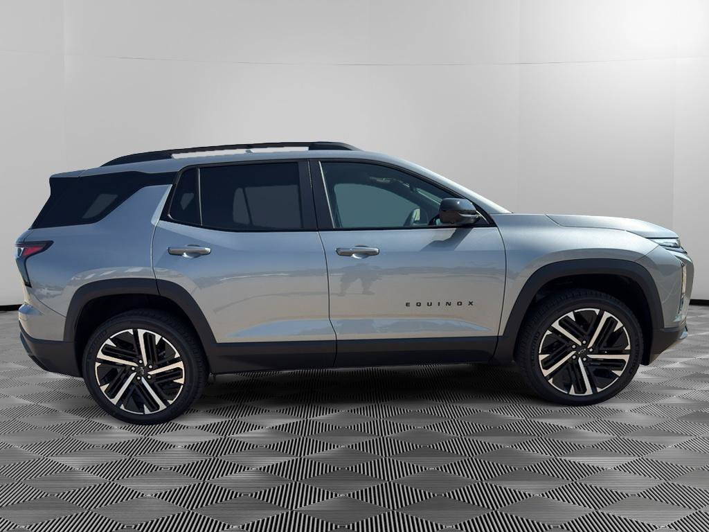 New 2026 Chevrolet Equinox RS w/ Convenience Package III AWD/4WD image 5