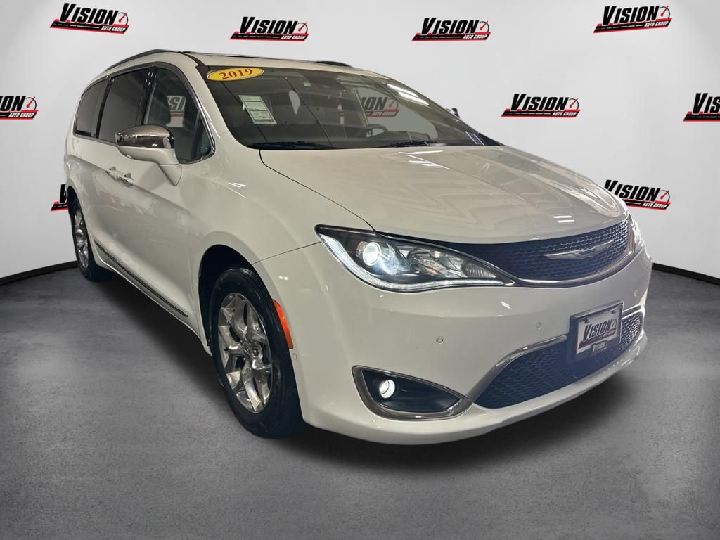 Used 2019 Chrysler Pacifica Limited FWD image 7