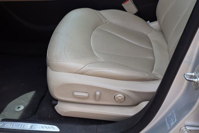 Used 2016 Buick Envision Premium AWD/4WD image 13