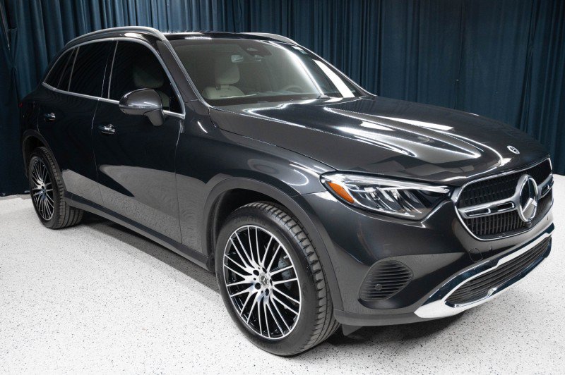 New 2026 Mercedes-Benz GLC 300 4MATIC image 3