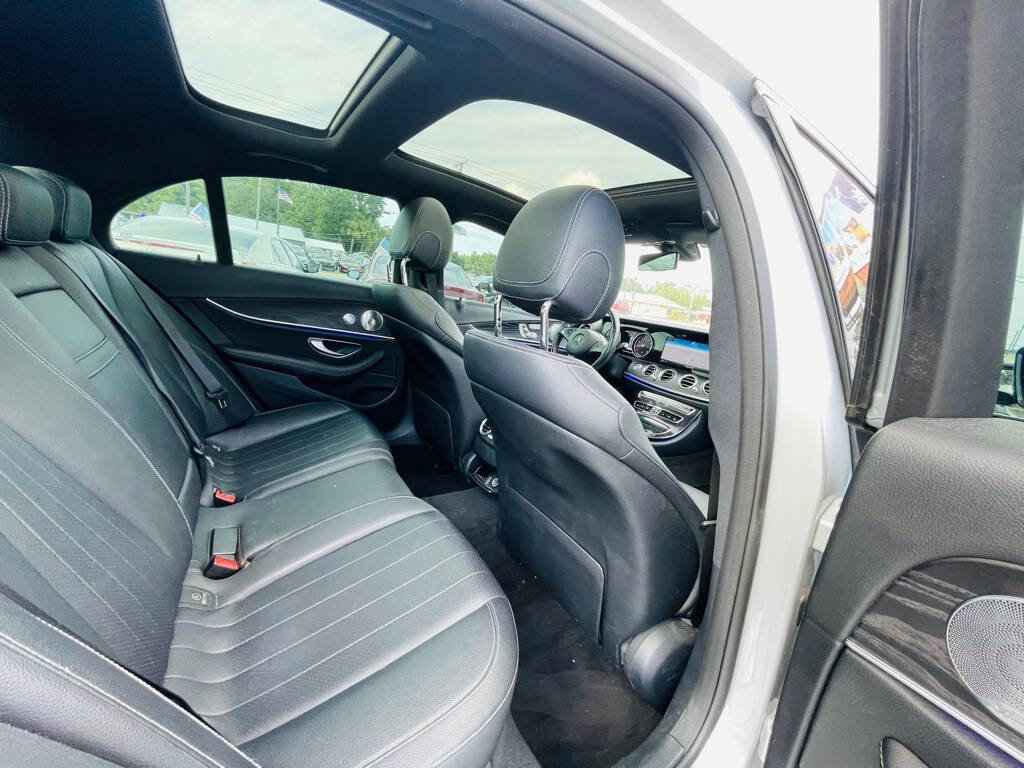 Used 2017 Mercedes-Benz E 300 E 300 4dr Sedan image 26